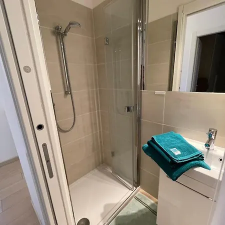 A 4 Km Dal Centro Apartment *