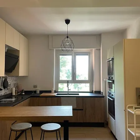A 4 Km Dal Centro Apartment *